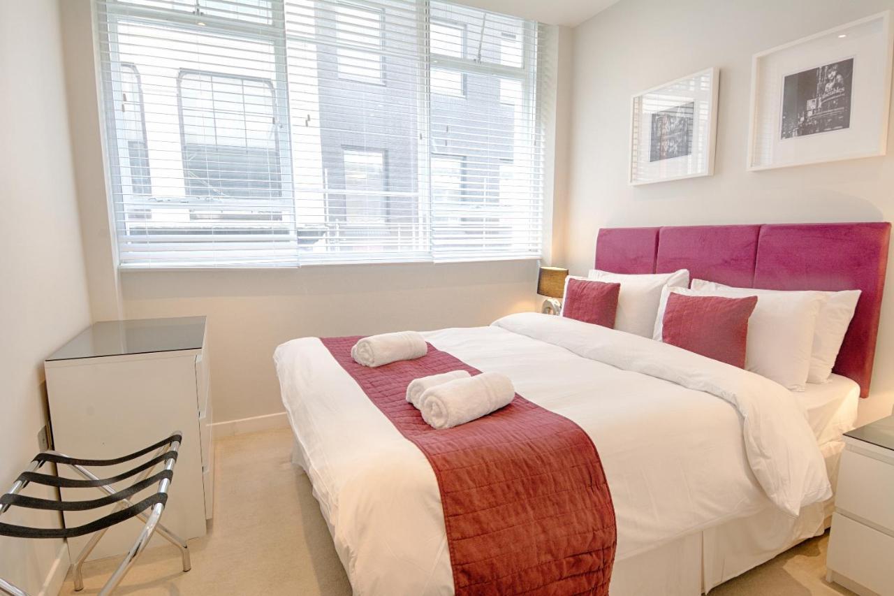 Roomspace Serviced Apartments - Watling Street Londres Exterior foto